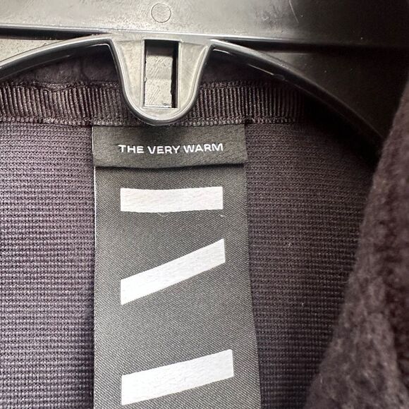 The Very Warm $225 Fleece Pullover jacket Black small NWT - Picture 8 of 14